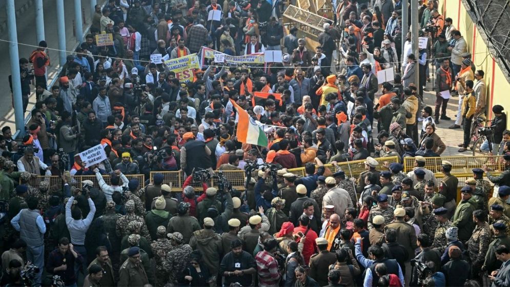 Clashes erupt as protesters breach barricade near Bangladesh High Commission in New Delhi