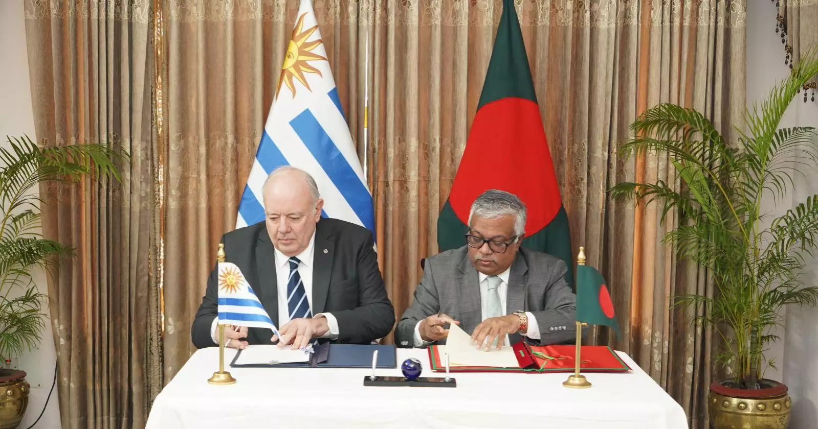 BD, Uruguay hold political talks, eye stronger ties