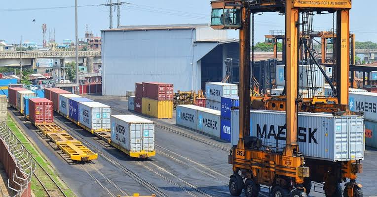 Big change in hiring foreign operators at Ctg Port