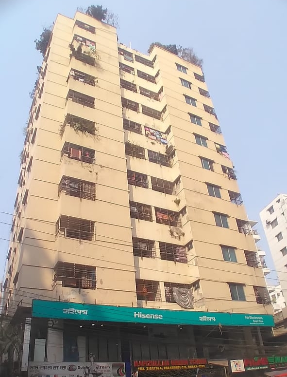 থলের বিড়ালের রাজত্ব ভাঙবে কবে?