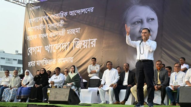 কড়াইল বস্তিবাসীর জন্য ফ্ল্যাট ও ক্লিনিক স্থাপন করা হবে: তারেক রহমান