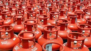 Govt approves proposal to exempt 7.5pc VAT on domestic LPG