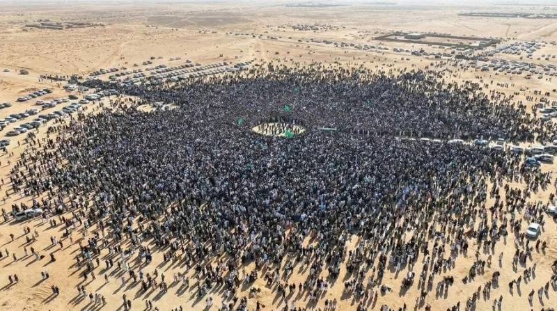 Thousands attend burial of slain son of Libya’s Gaddafi