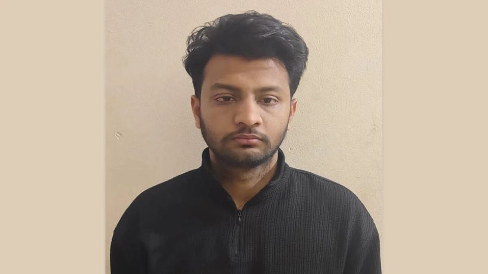 Eight crude bomb exploded in Gopalganj, one arrested