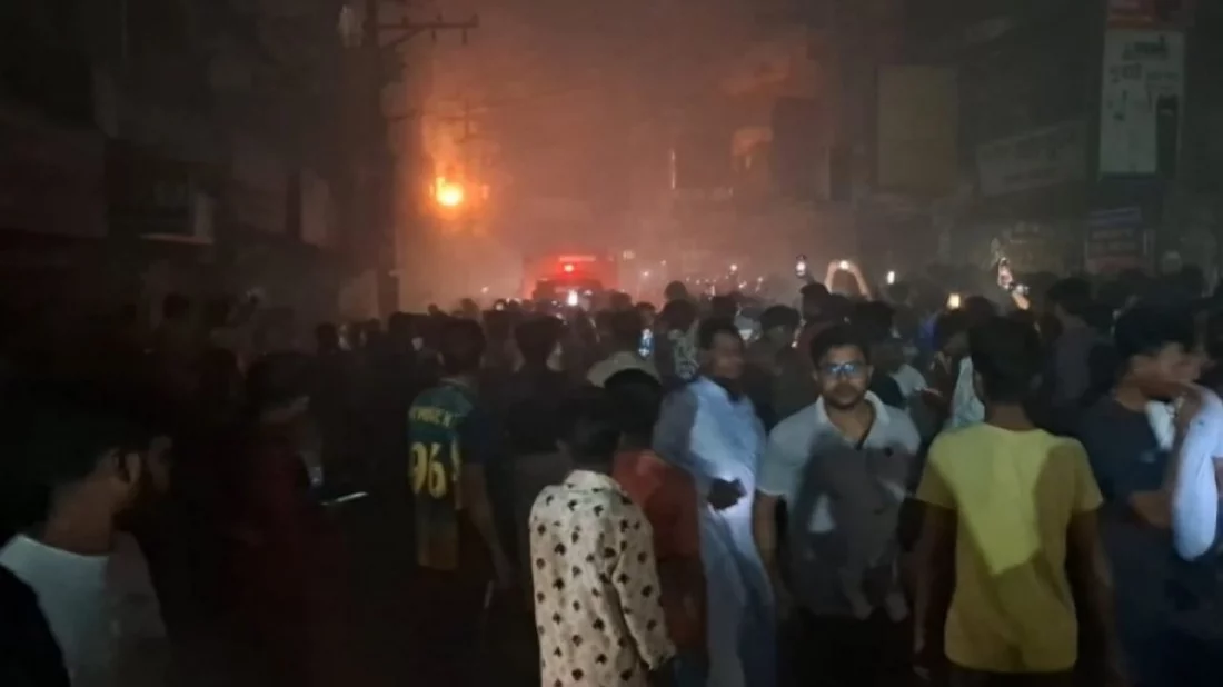 শ্রীপুরে ট্রান্সফরমার বিস্ফোরণে অগ্নিকাণ্ড, দগ্ধ ৩