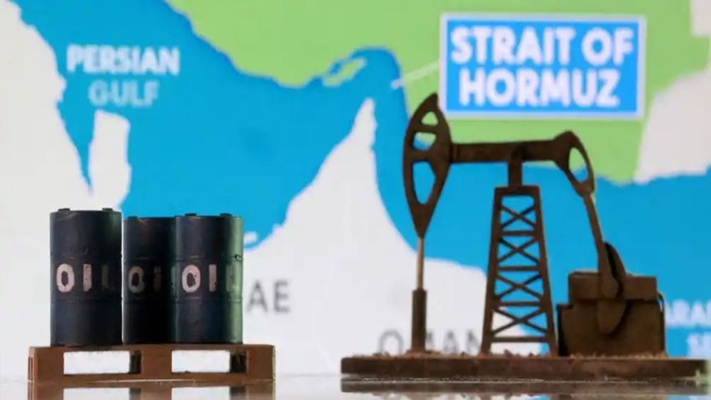 Oil prices have again crossed 103 dollars
