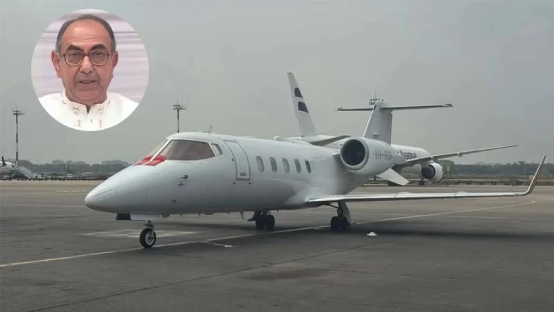 Air ambulance carrying Mirza Abbas on the way to Singapore