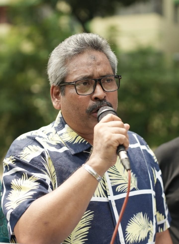 ধর্মীয় ত্যাগের চামড়া, অর্থনৈতিক শোষণের হাতিয়ার