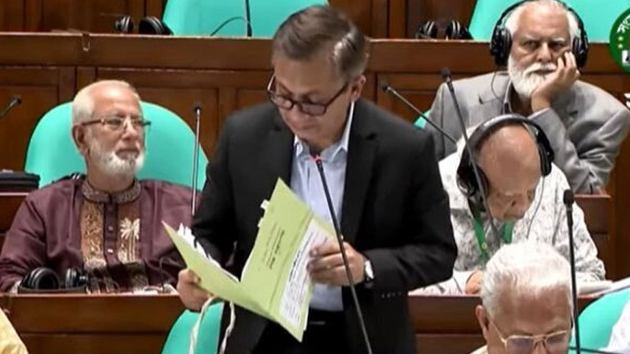 31 government industrial enterprises are in loss: Industry Minister