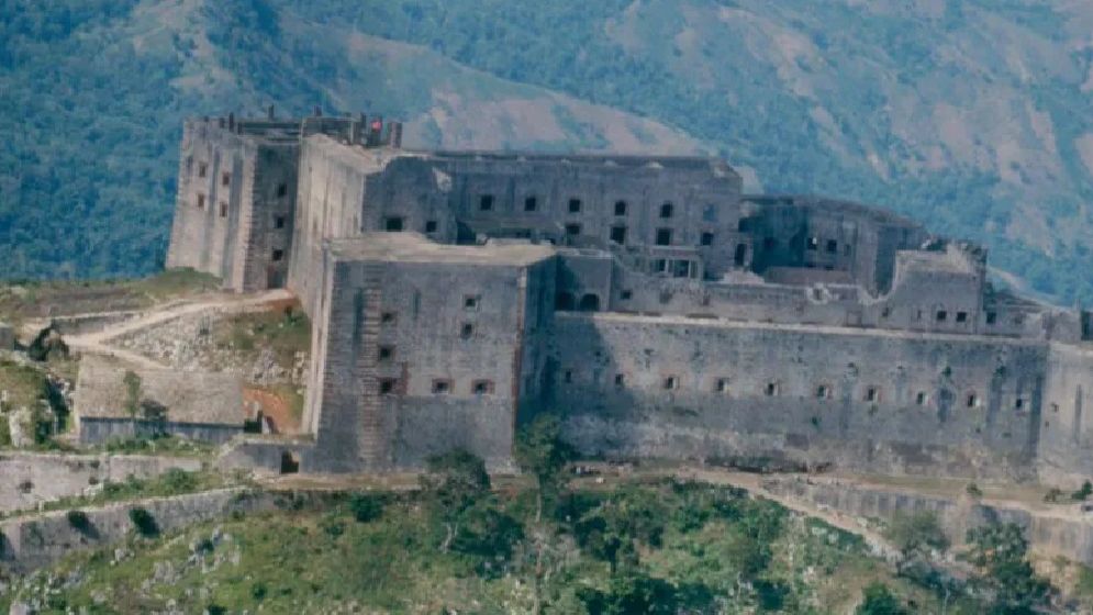 30 killed after being trampled at a historic fort in Haiti