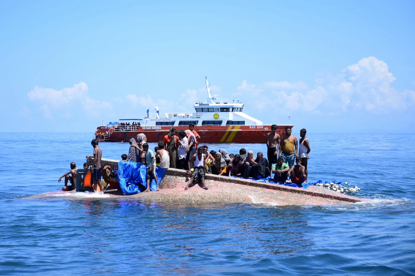 Nearly 900 Rohingya refugees dead, missing in shipwrecks in 2025: UN