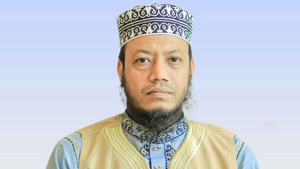 Arrest warrant against Mufti Amir Hamza have been filed