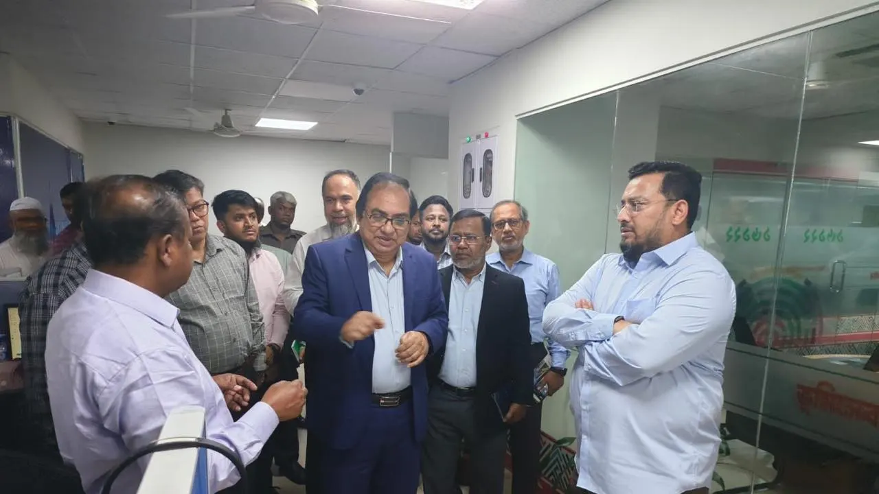 Those involved in land management must act as servants: State Minister for Land