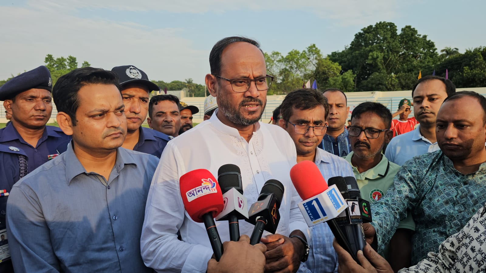 হাট ও পশুবাহী গাড়িতে চাঁদাবাজি রুখতে আমরা সজাগ আছি: প্রতিমন্ত্রী টুকু