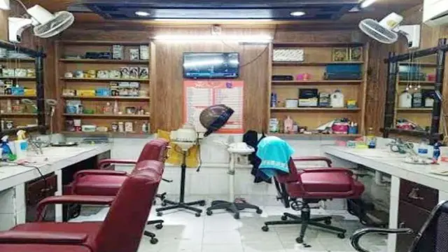 AC explosion at Dhaka salon leaves 10 burned