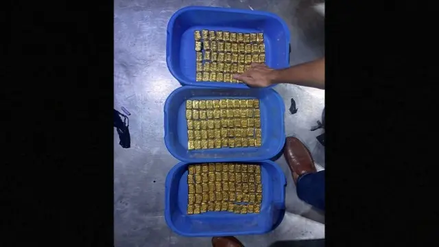 DGFI recovers 160 gold bars hidden in Biman Aircraft cargo compartment