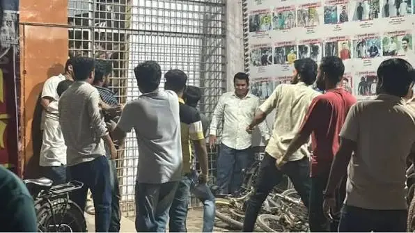 4 journalists among 10 injured in alleged JCD attack at RU