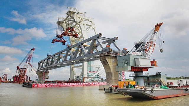 Padma bridge: Peer piling starts after 15 months in modified design
