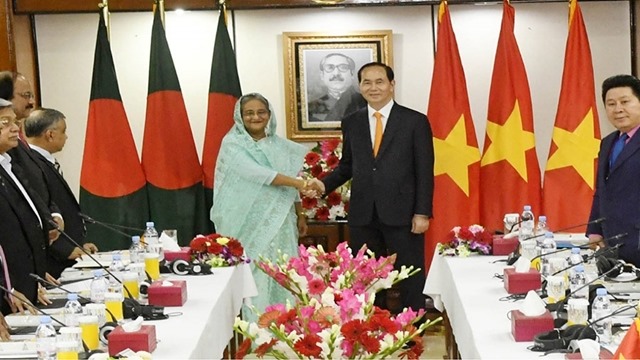 Dhaka, Hanoi ink 3 MoUs to promote bilateral ties