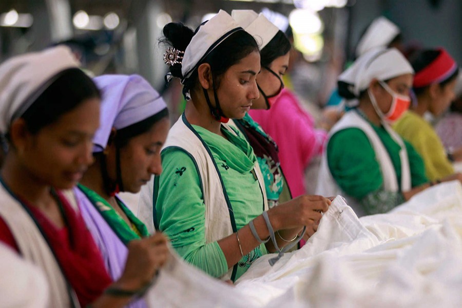 Govt now moves to make changes in labour rules