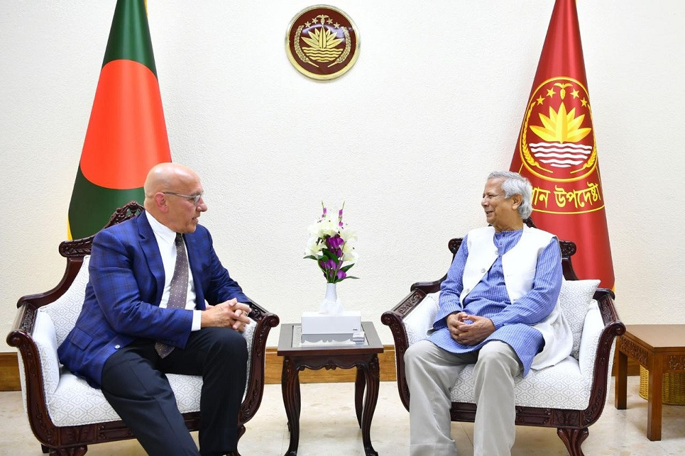 Prof Yunus seeks ‘UN-guaranteed safe zone’ for Rakhine’s displaced