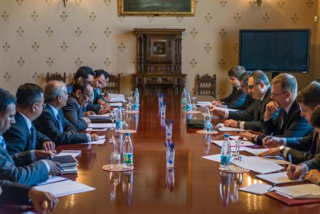 Dhaka, Moscow for direct bank dealings