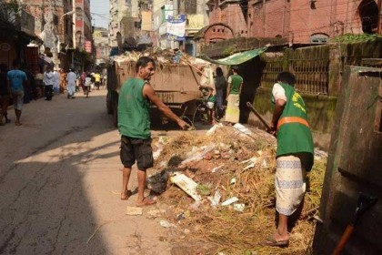 PM allocates Tk 25 crore for municipality staff