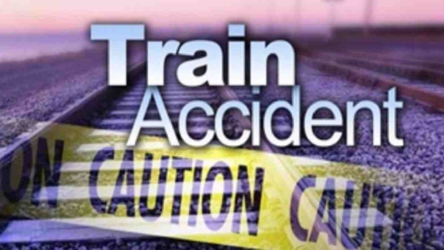 3 hurt as CU shuttle train collides with freight train