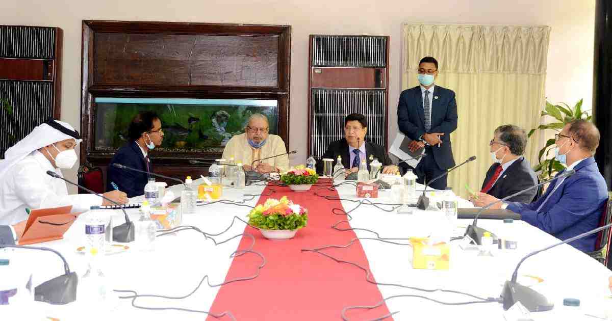 Govt urges foreign diplomats to resolve their problems
