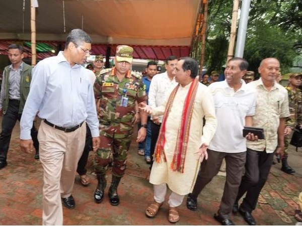 Foolproof security measures taken for Durga Puja: Army chief