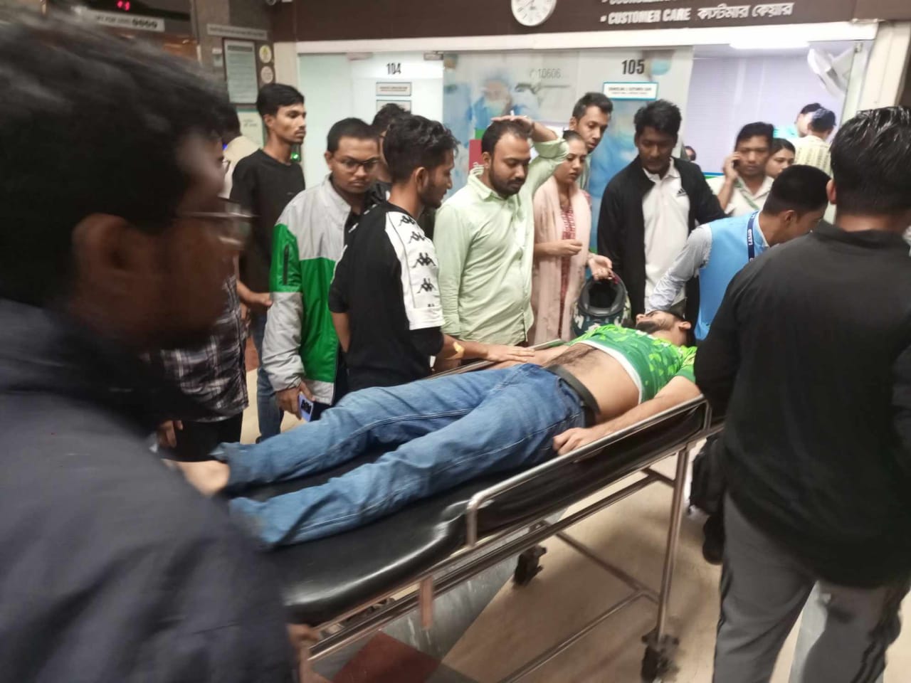 স্টেট ইউনিভার্সিটিতে শিক্ষার্থীদের উপর হামলা, আহত অর্ধশত