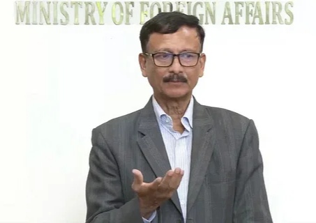 Correct bilateral steps can ease public discontent against India: Foreign adviser