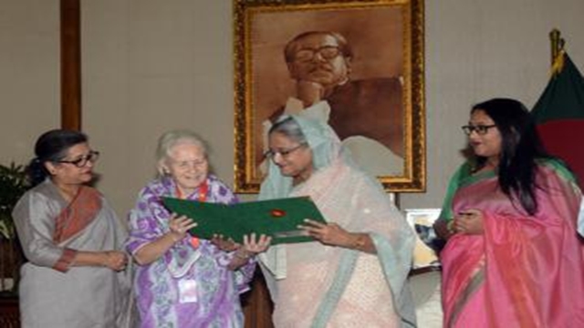 Lucy Helen becomes Bangladeshi citizen