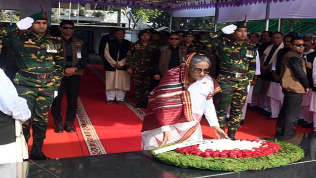PM, other AL MPs pay tributes to Bangabandhu