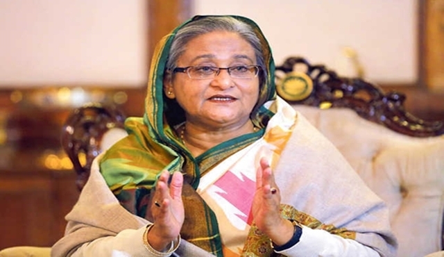 PM praises officials for realising govt goals
