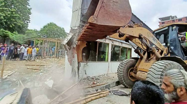  মোহাম্মদপুর বেড়িবাঁধ এলাকার সাদিক অ্যাগ্রোতে উচ্ছেদ অভিযান শুরু ডিএনসিসির