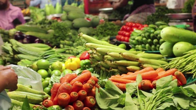 Fewer buyers in kitchen markets but prices of essentials high