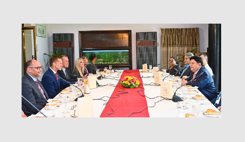 Two visiting US congressmen pay tribute to Bangabandhu, hold meeting with FM