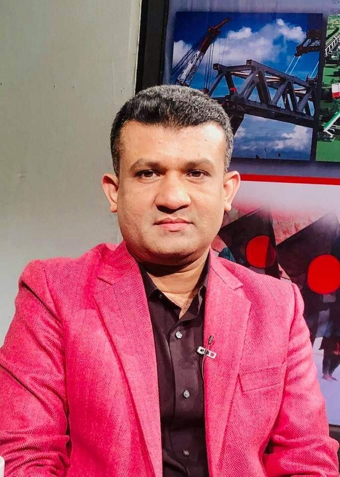 প্রচারের আড়ালে একজন জুয়েলের লড়ে যাওয়া