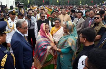 President hosts reception on Independence Day