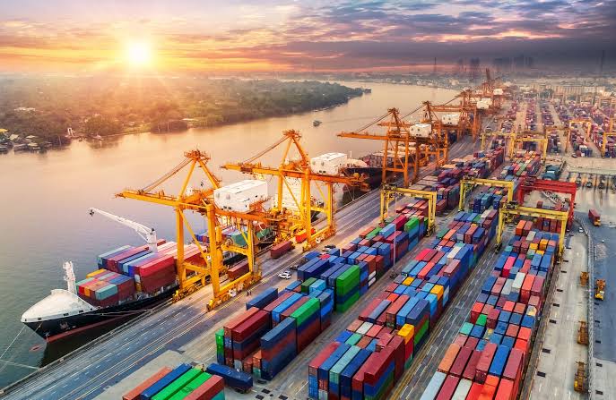 MCCI projects $4.95b export in December