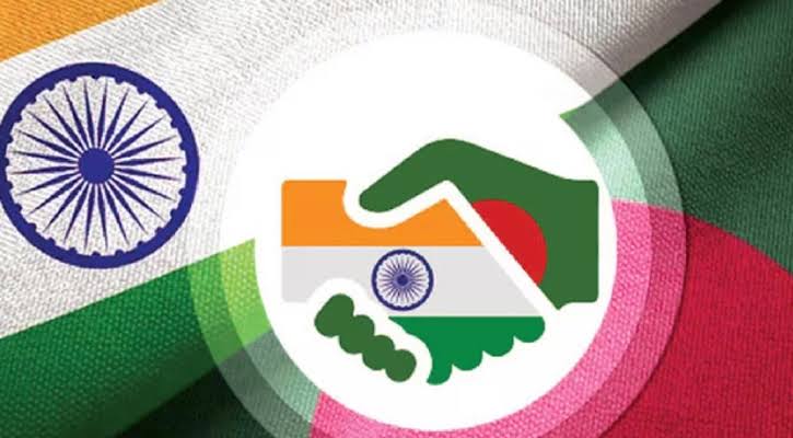 বাংলাদেশে গণতান্ত্রিক ও ধর্মনিরপেক্ষ সরকার চায় পশ্চিমবঙ্গের মানুষ