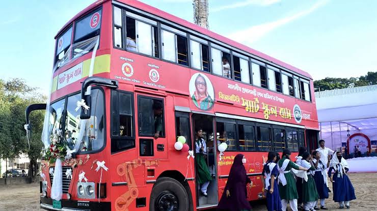 Maiden smart school bus service for students