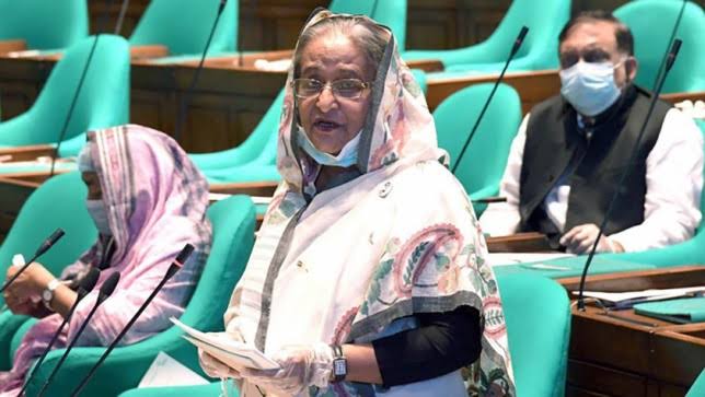 Saving public life first priority: PM