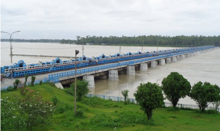 Take initiative for basin-wide management of all rivers including Teesta: IFC