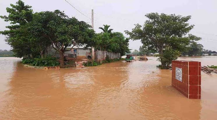 One lakh flood-affected people evacuated in Sylhet, Sunamganj