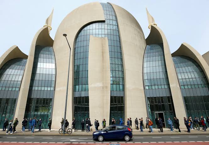 Germany: Mega mosque to start calling Muslims to prayer