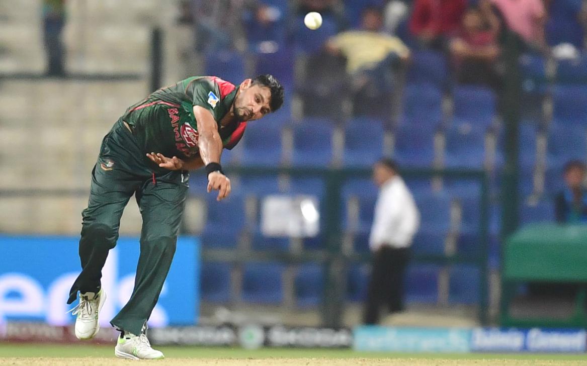 Tigers claw back as Fizz gets Dhoni