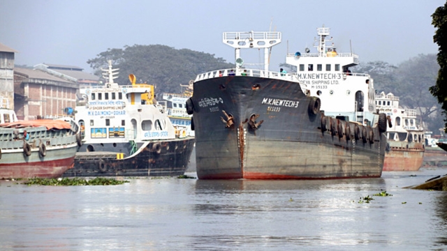 Poor facilities at Noapara port limit business 