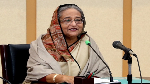 PM reaches London